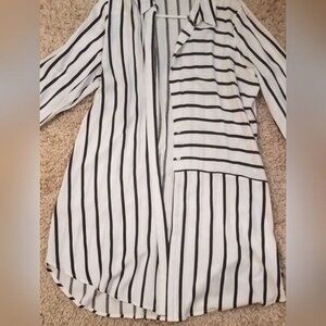 Cupio Black and White Flowing Tunic/Blouse XL New Without Tags